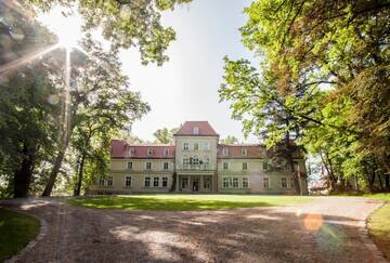 Фото Отель Dwór Sieraków г. Sieraków 1