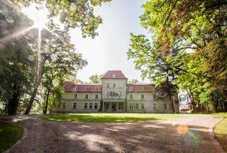 Фото Отель Dwór Sieraków г. Sieraków